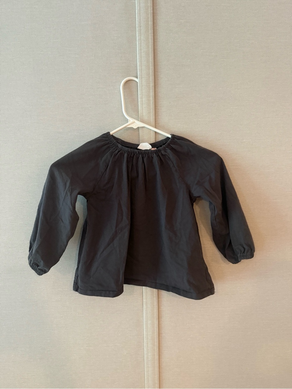 Zara Girls Charcoal Long-Sleeve Peasant Top